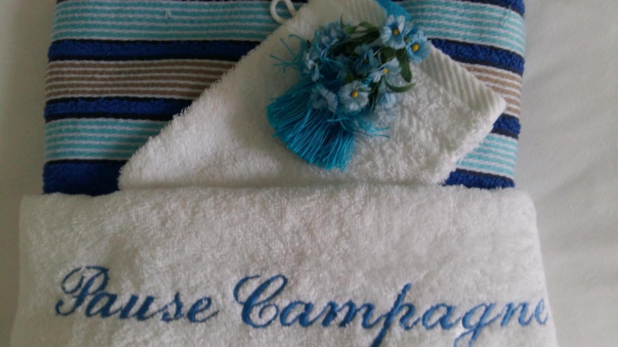 Pause Campagne - Chambres D'Hotes Pouy-de-Touges Buitenkant foto